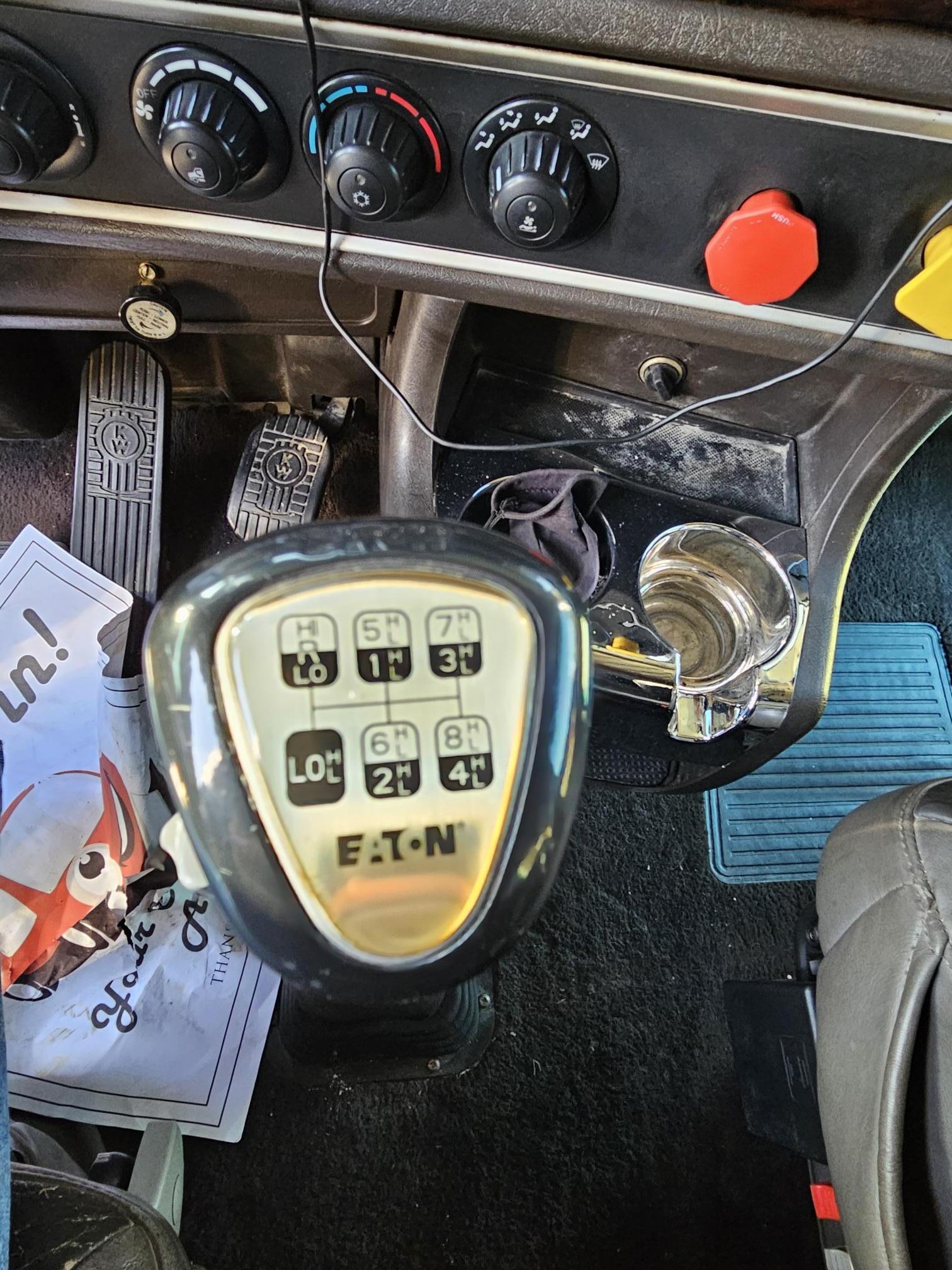 2016 KENWORTH W900L - Image 20