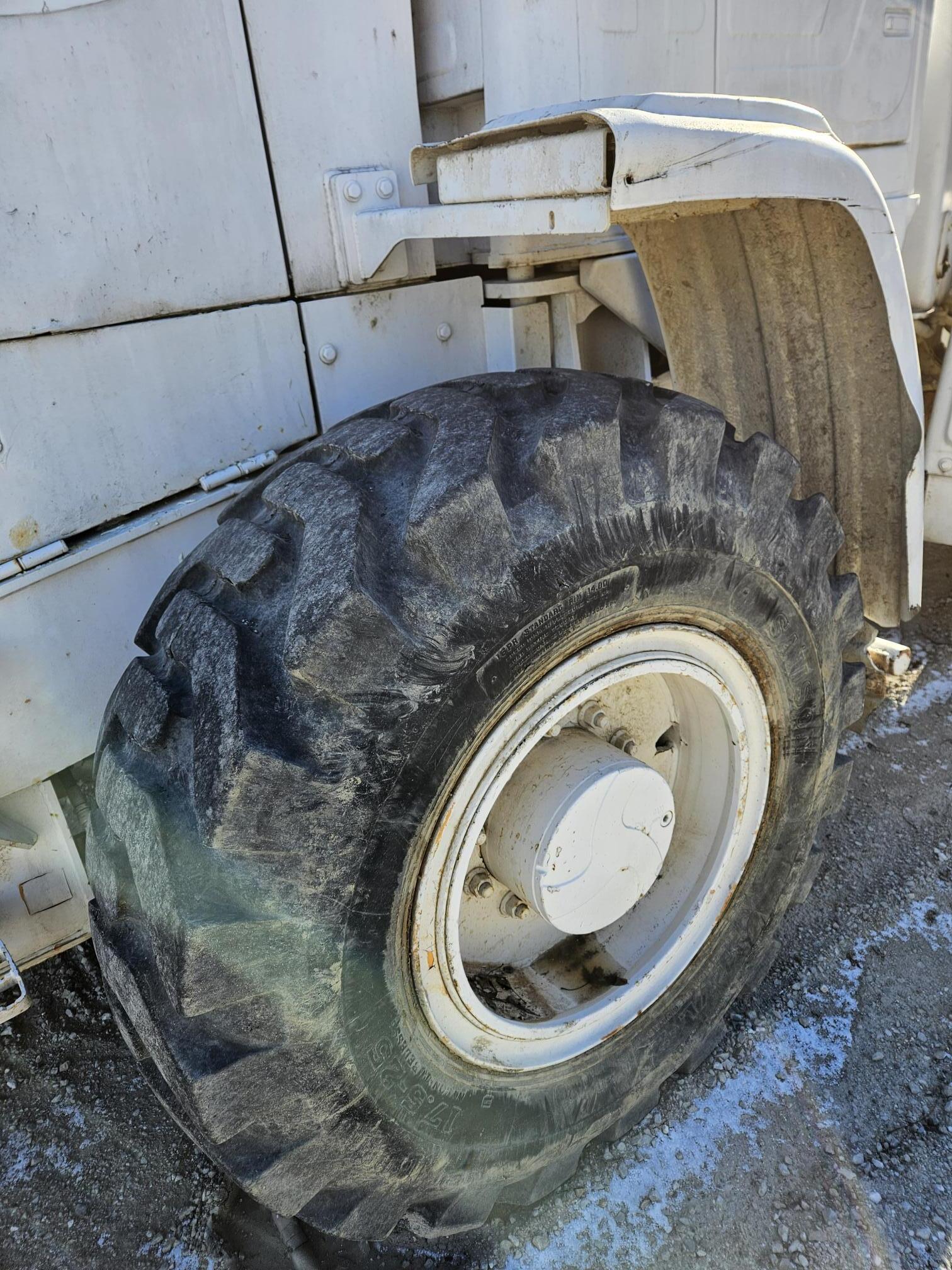 2011 HYUNDAI HL730-9A - Image 11