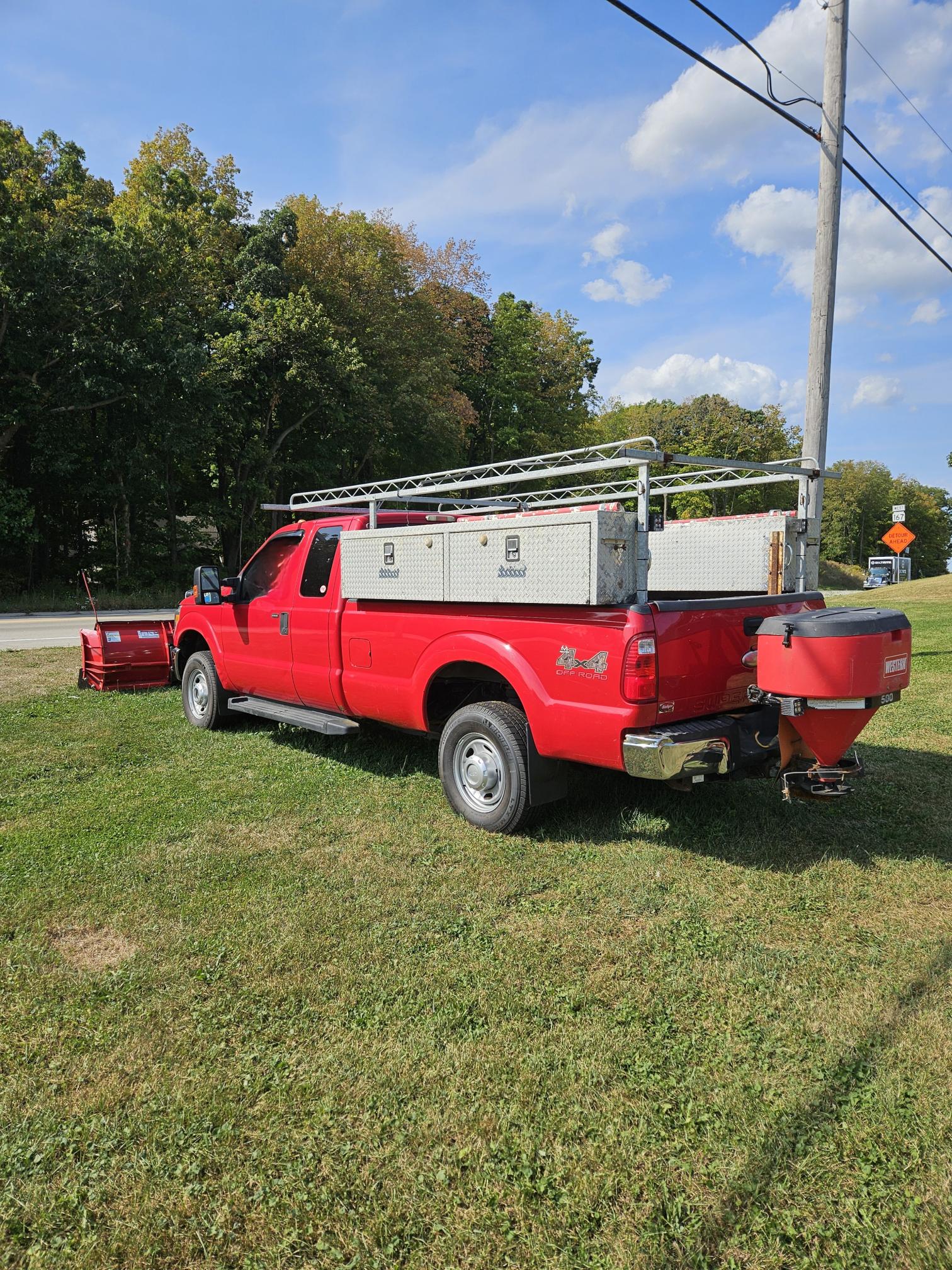 2012 FORD F250 - Image 4