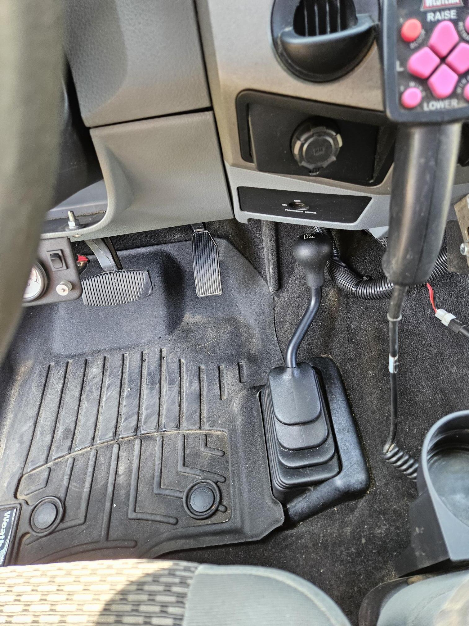 2012 FORD F250 - Image 15