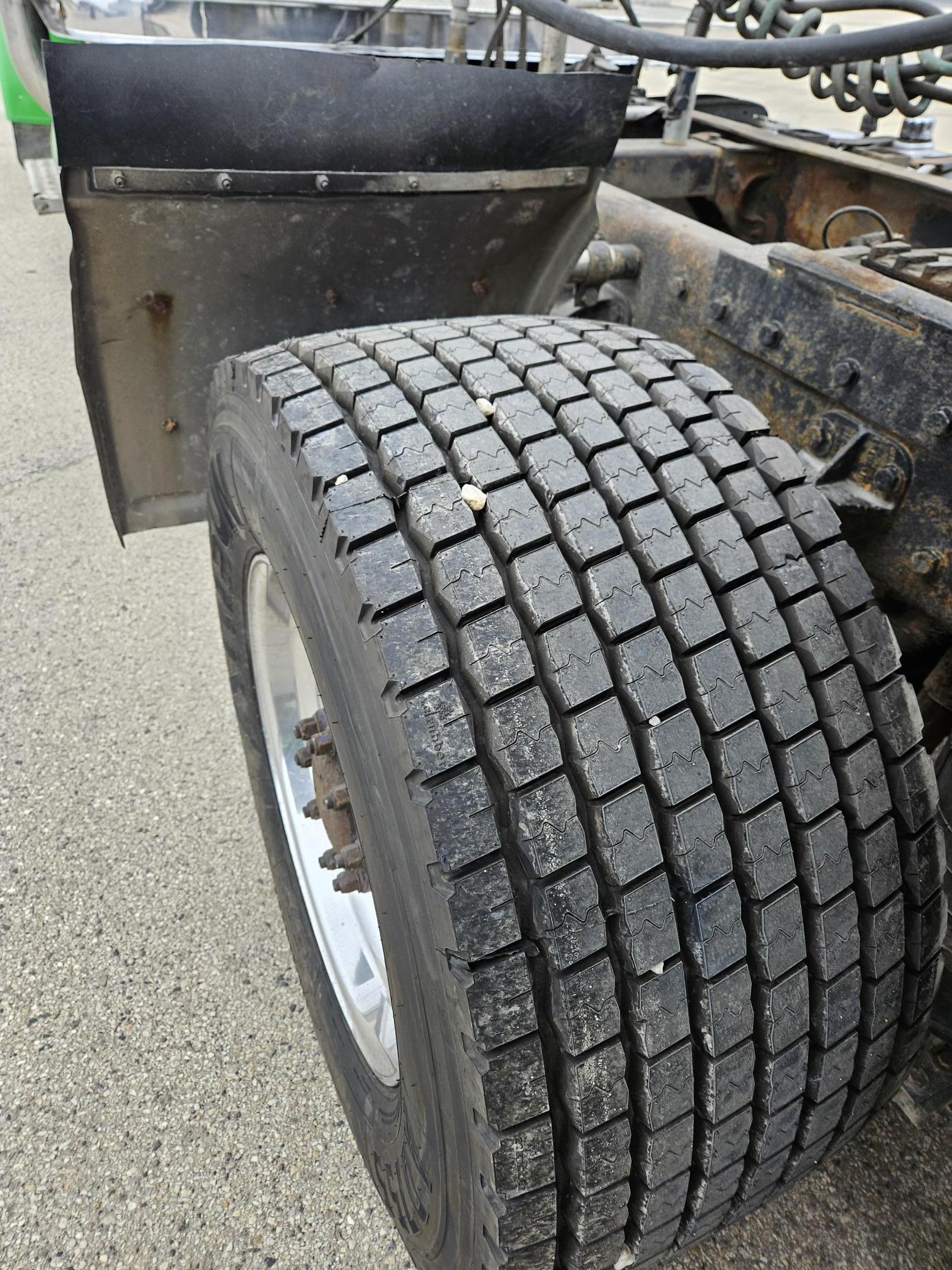 1999 PETERBILT 379 - Image 12