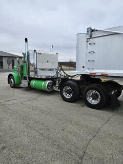 1999 PETERBILT 379 - Image 2