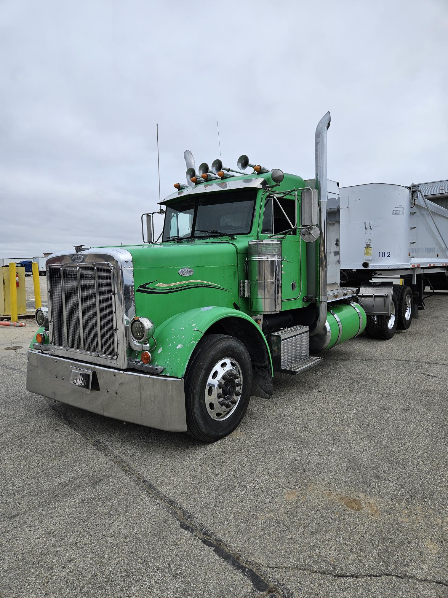 1999 PETERBILT 379 - view 3 of 24