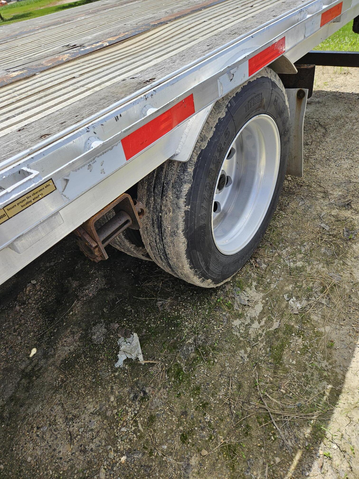 2011 DOONAN 53' - view 9 of 11