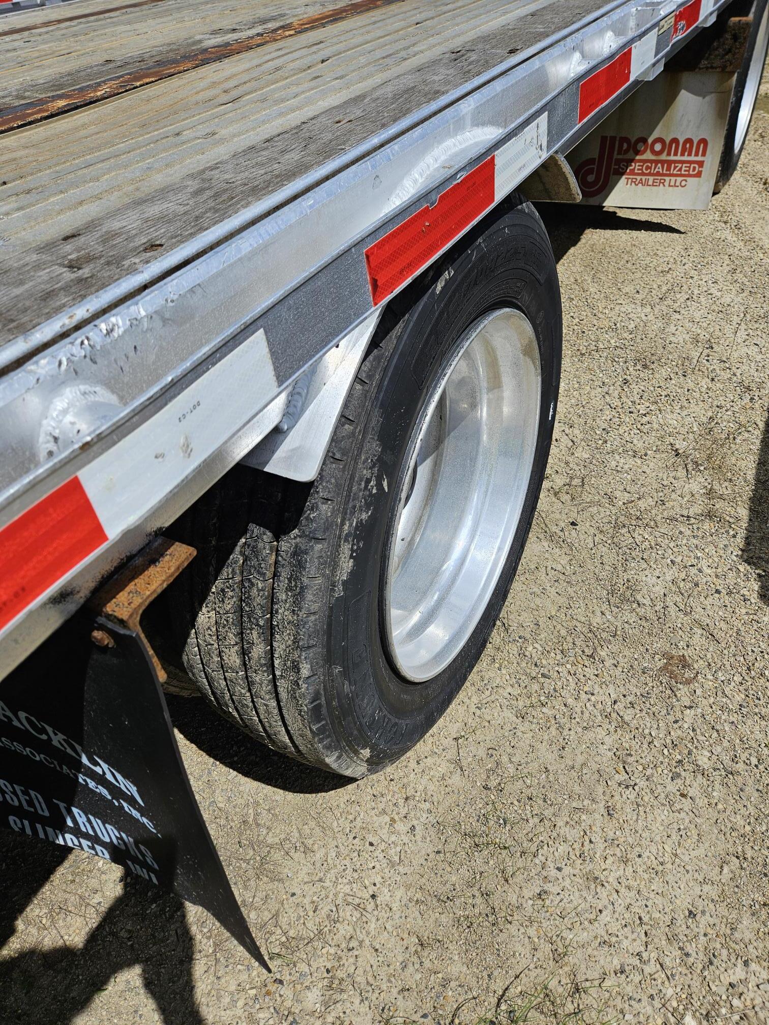 2011 DOONAN 53' - Image 10