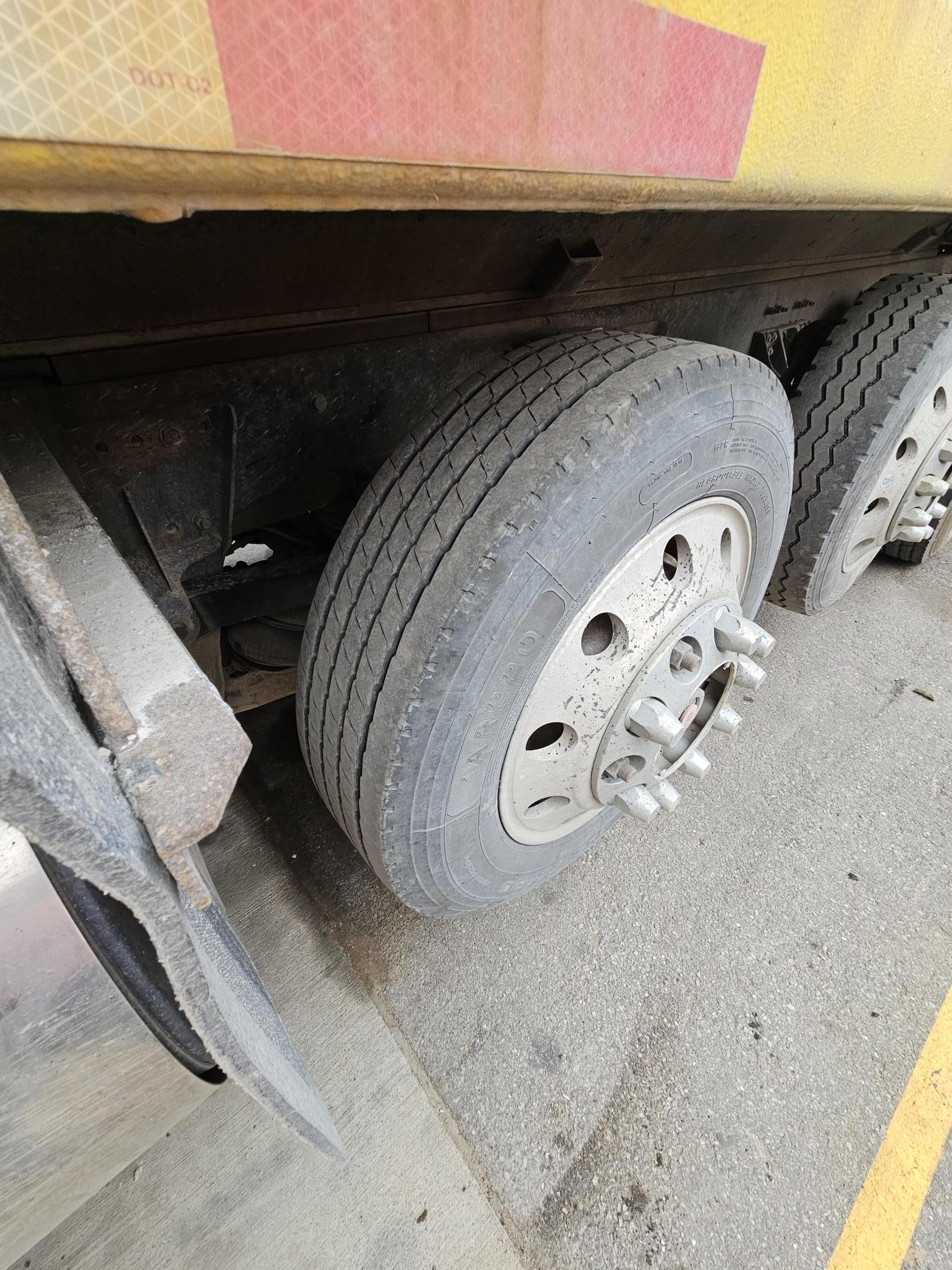 2019 KENWORTH T880 - Image 8