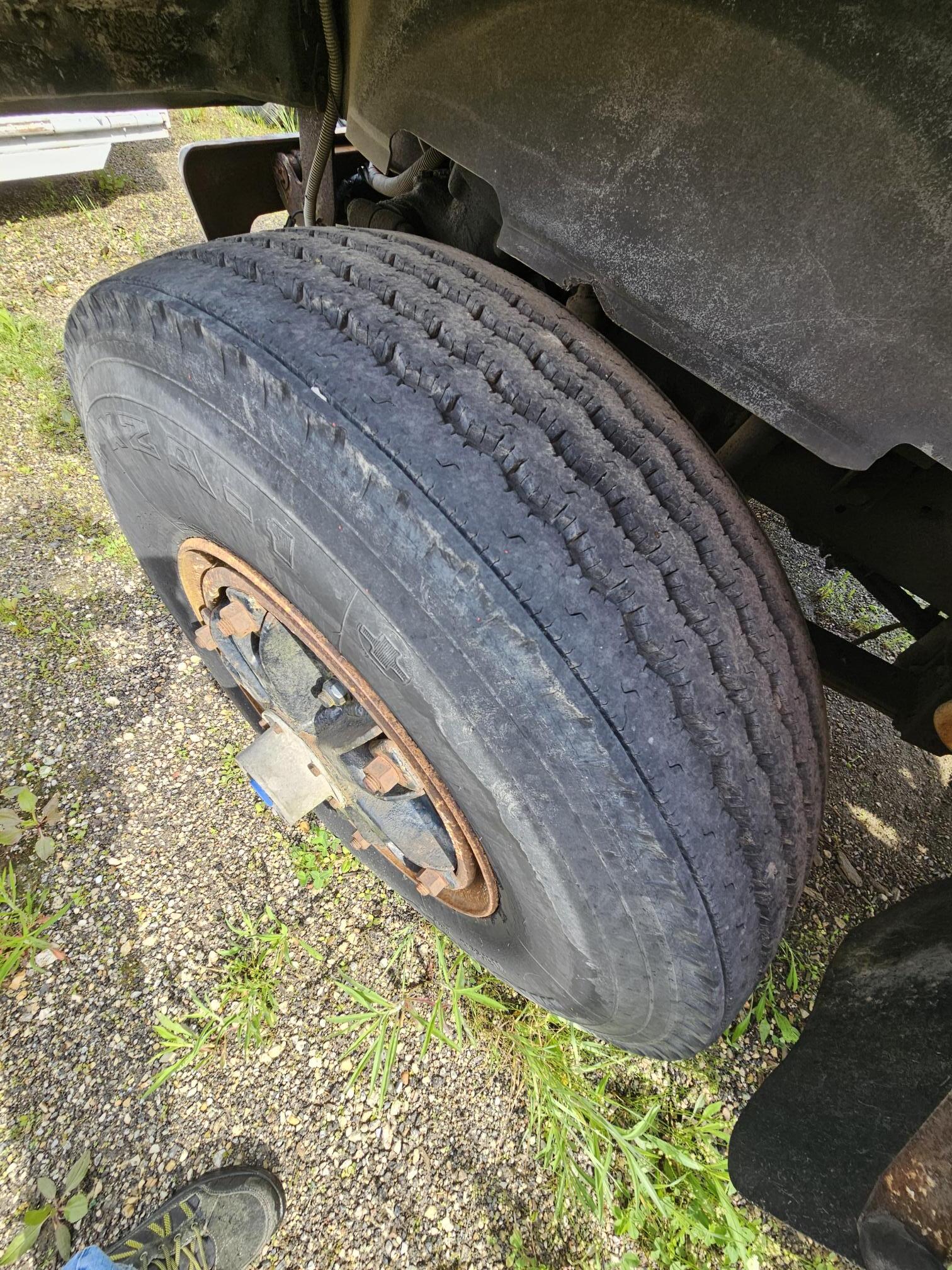 1985 WHITE/GMC 13932 - Image 9