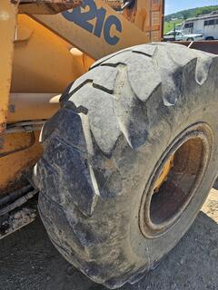 2000 CASE 621C - Image 12