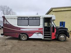 2012 INTERNATIONAL IC Bus - Image 2