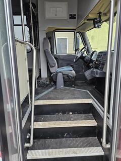 2012 INTERNATIONAL IC Bus - Image 9