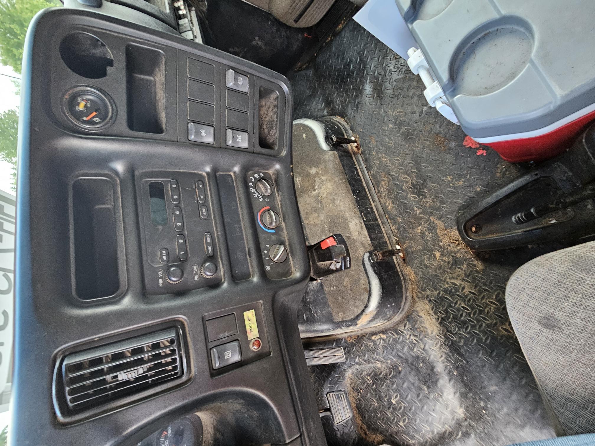 2003 GMC C4500 - Image 21