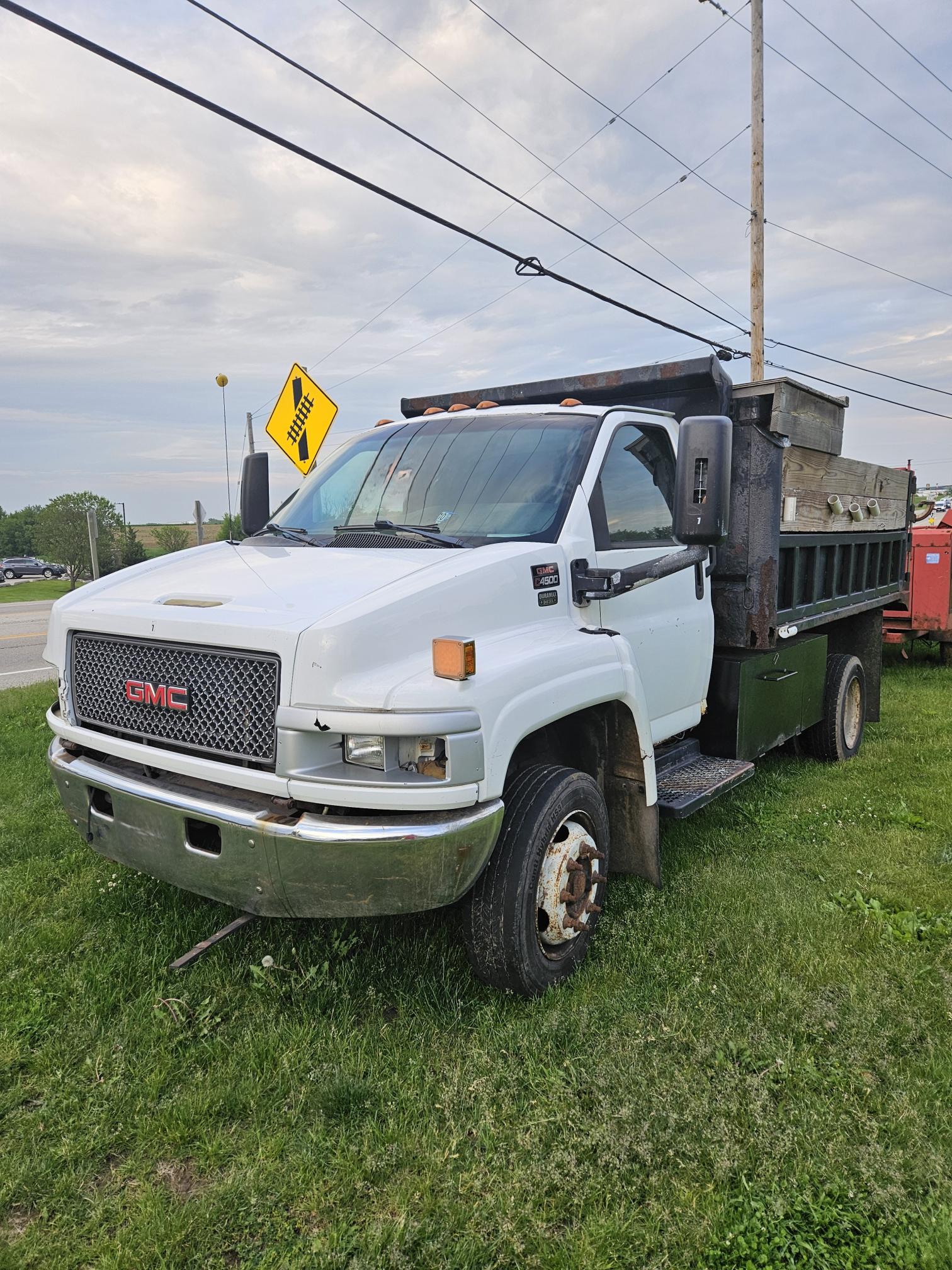 2003 GMC C4500 - Image 3