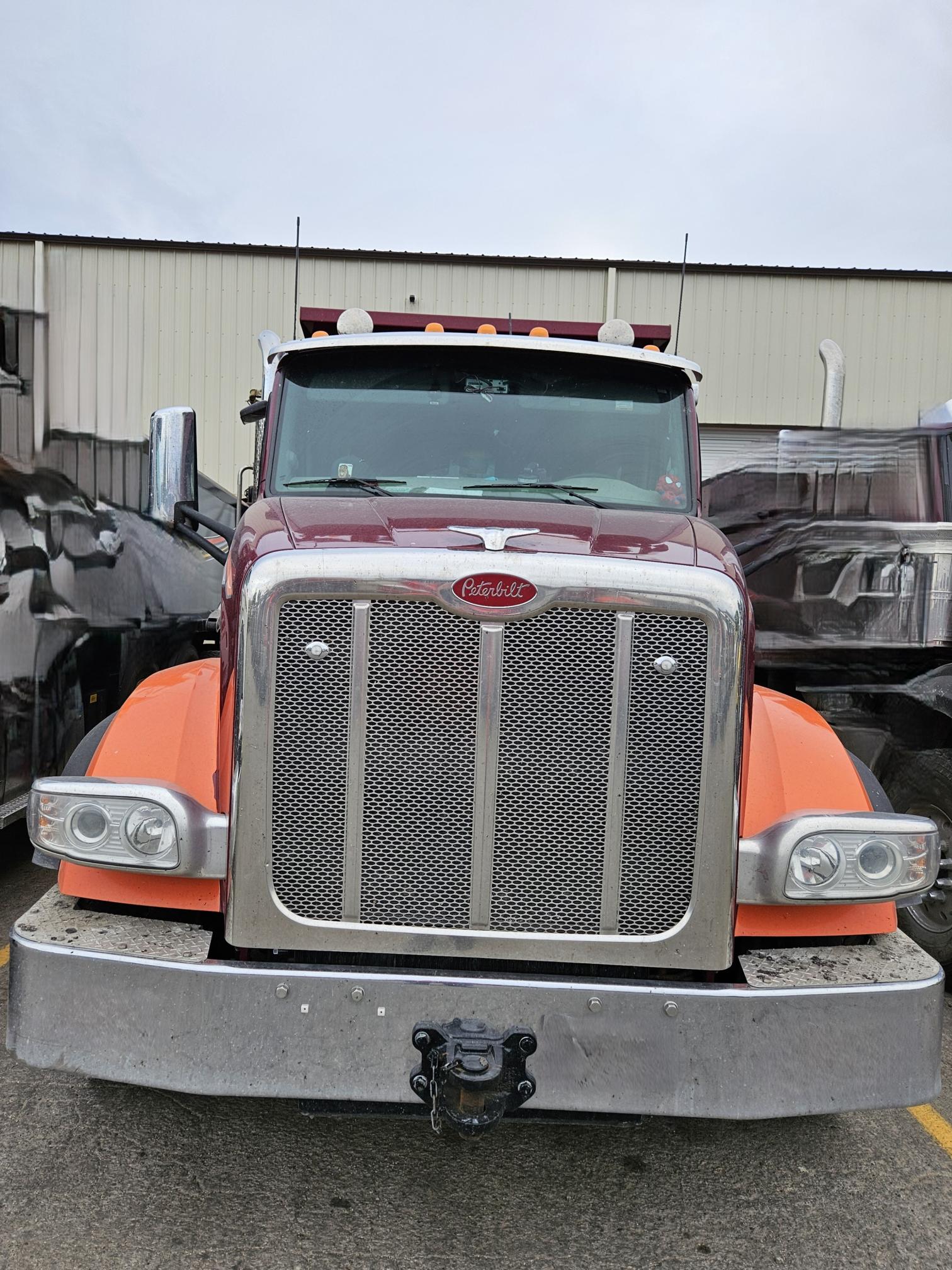 2020 PETERBILT 567 - view 9 of 30
