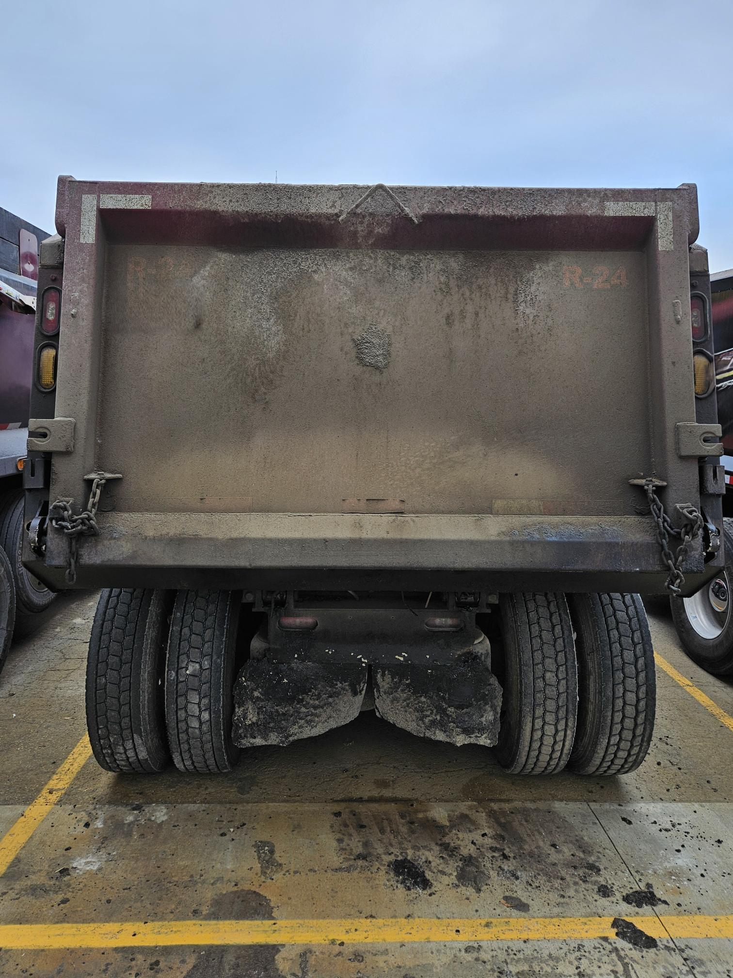 2020 PETERBILT 567 - view 12 of 30