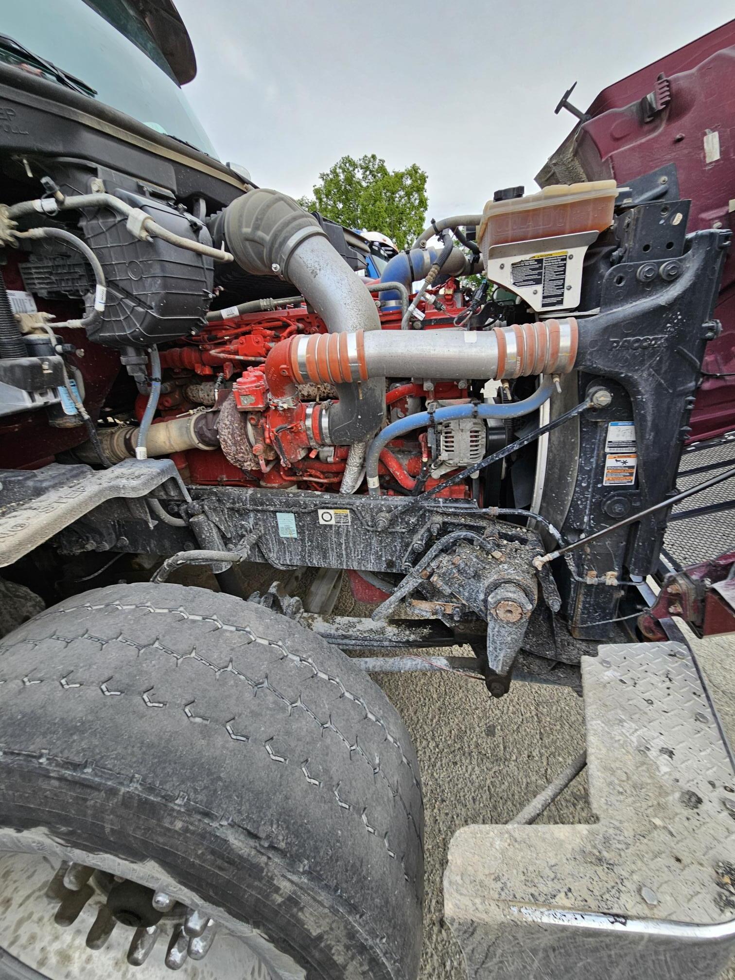 2020 PETERBILT 567 - view 16 of 30