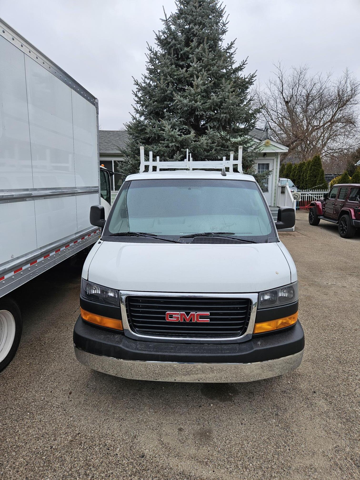 2020 GMC 2500 SAVANA CARGO VAN - Image 3