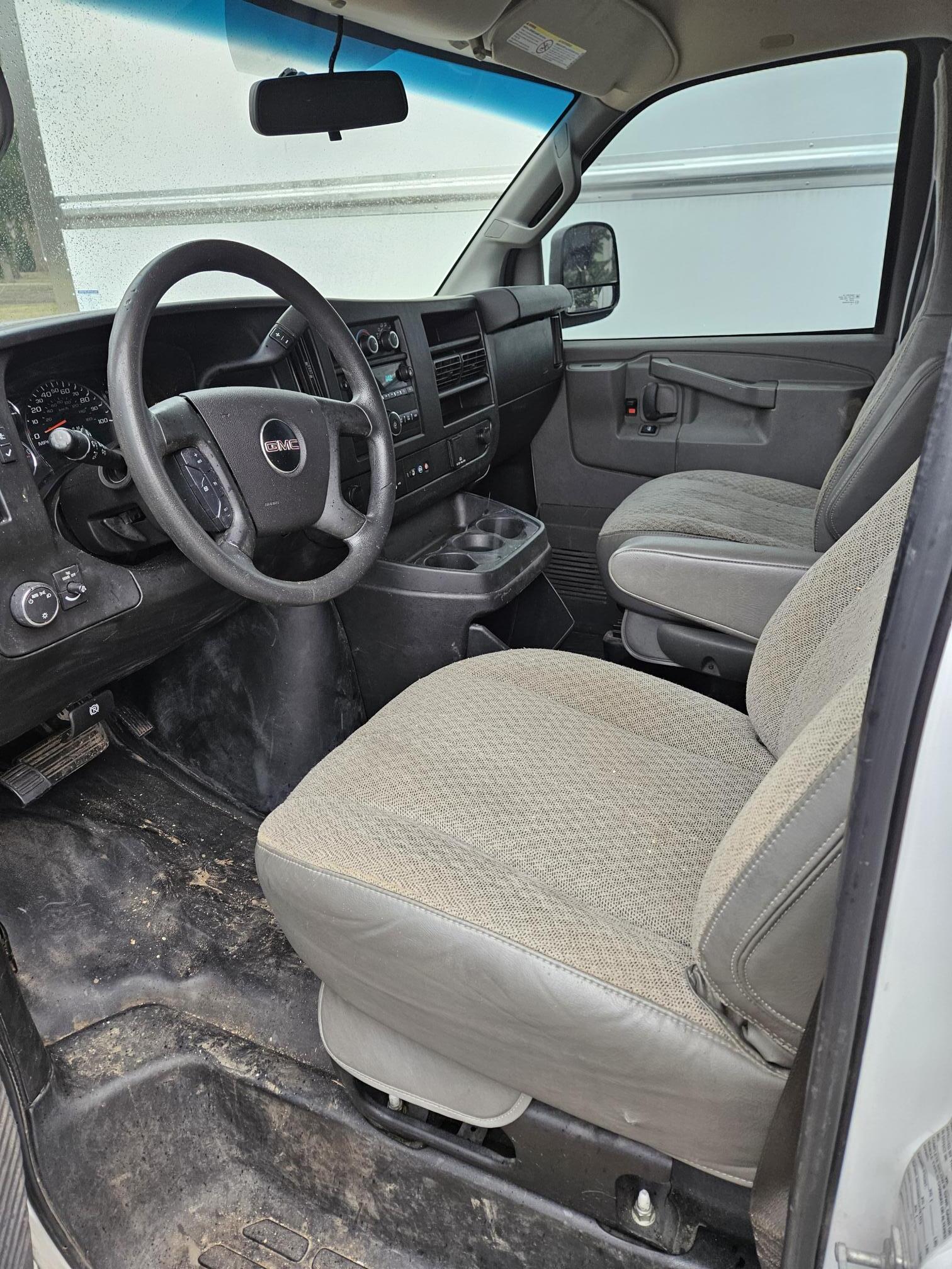 2020 GMC 2500 SAVANA CARGO VAN - Image 10