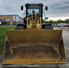 2018 CATERPILLAR 938M - Image 2