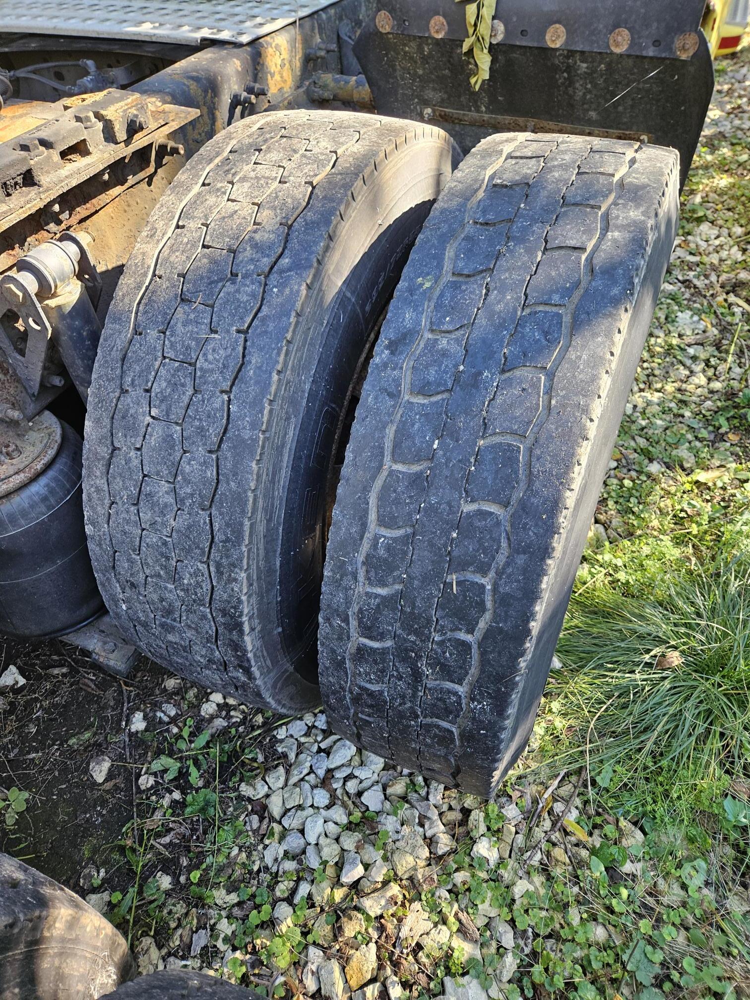 2000 VOLVO VNL 660 - Image 10
