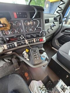 2020 KENWORTH T880 - Image 21