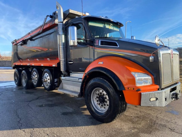 2020 KENWORTH T880