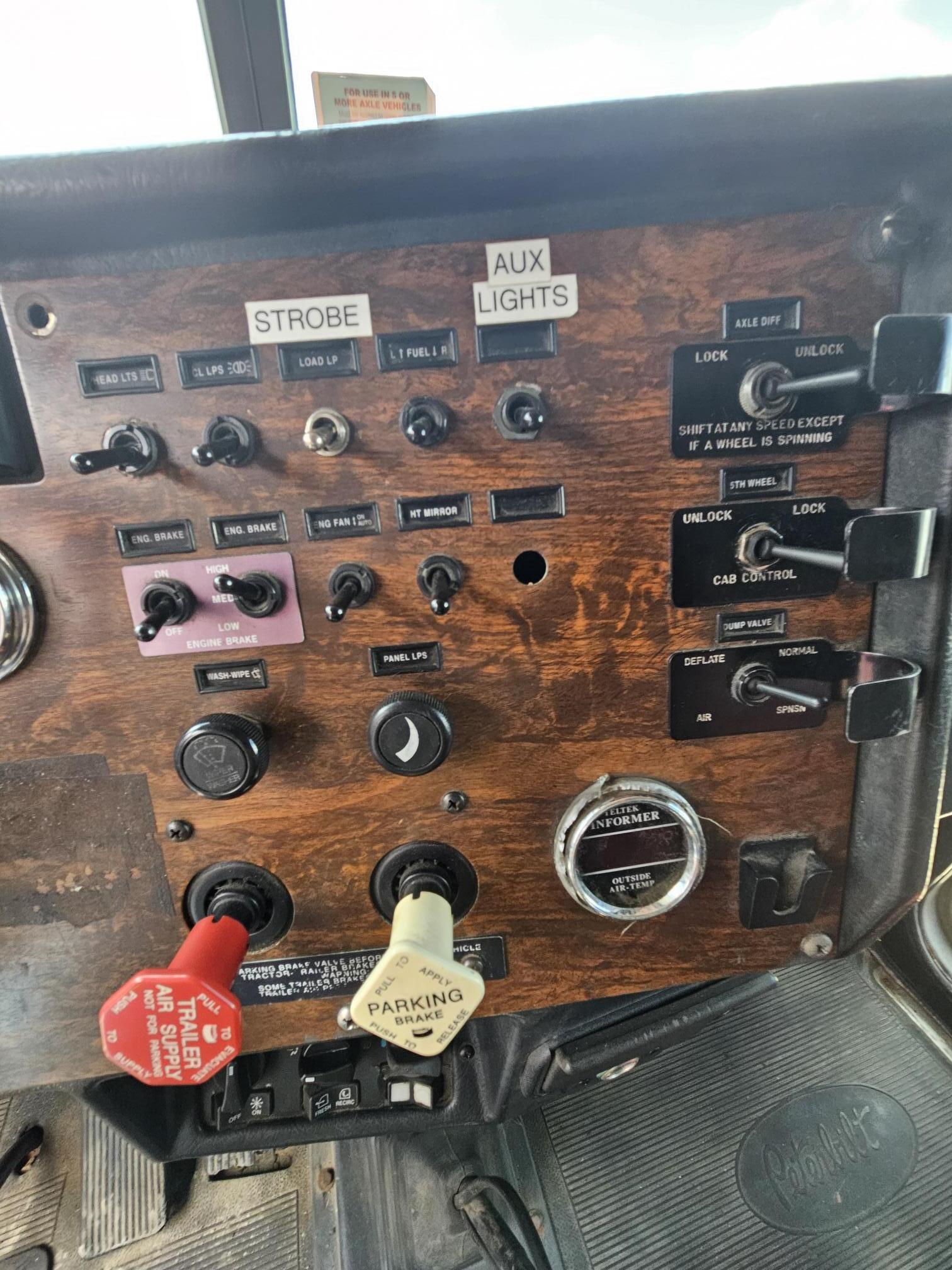 1998 PETERBILT 379 - view 15 of 20