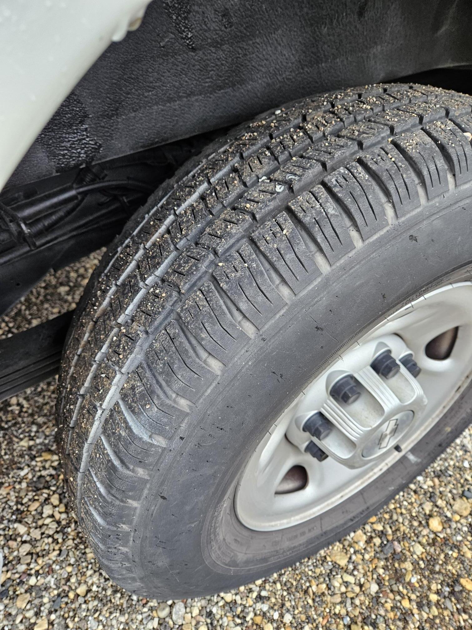 2019 CHEVROLET 2500 Express Cargo Van - Image 16