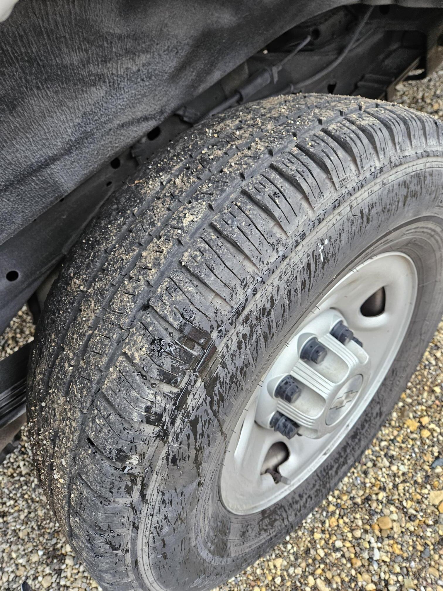 2019 CHEVROLET 2500 Express Cargo Van - view 17 of 17