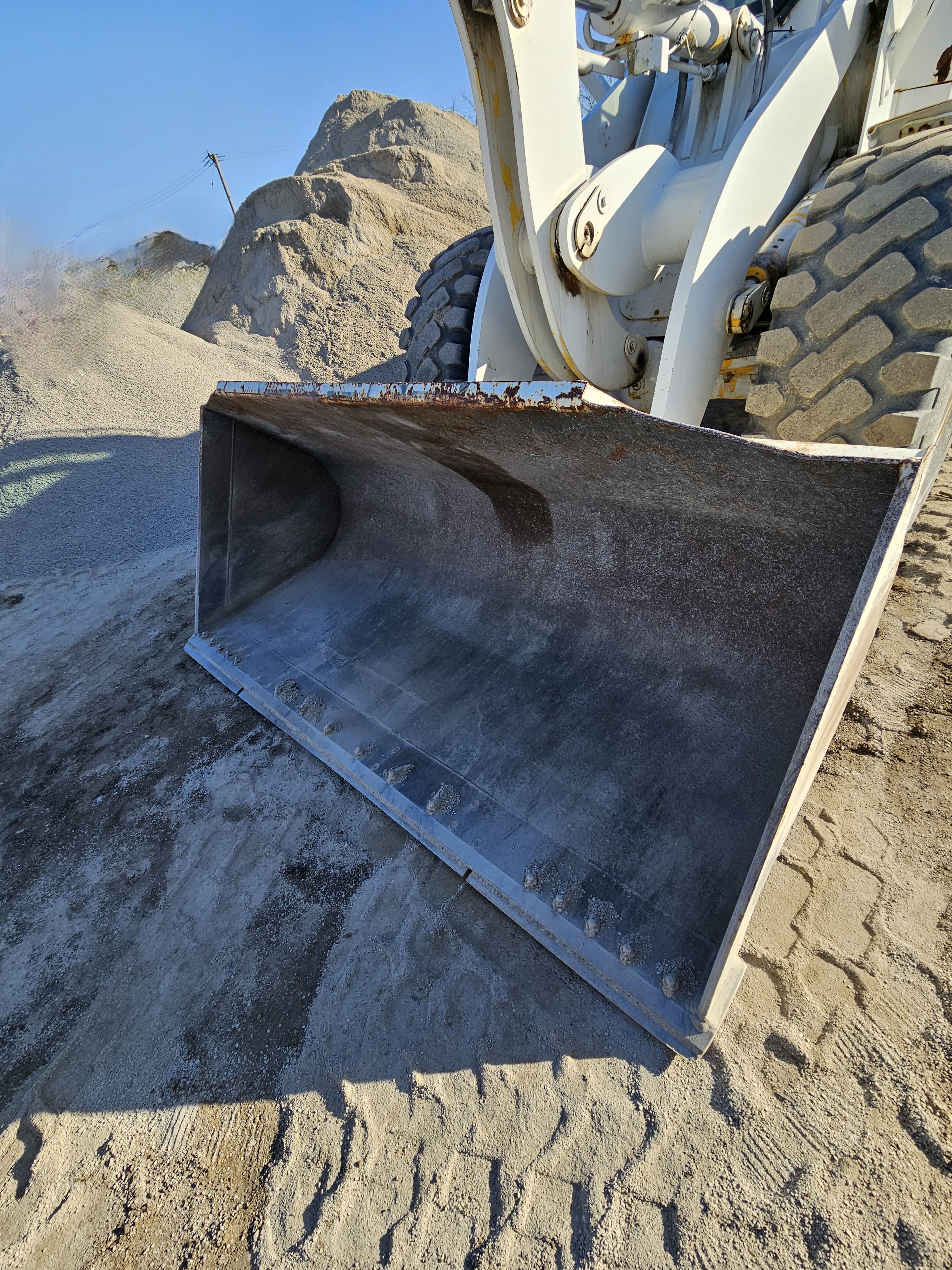 2006 NEW HOLLAND LW130B - Image 10