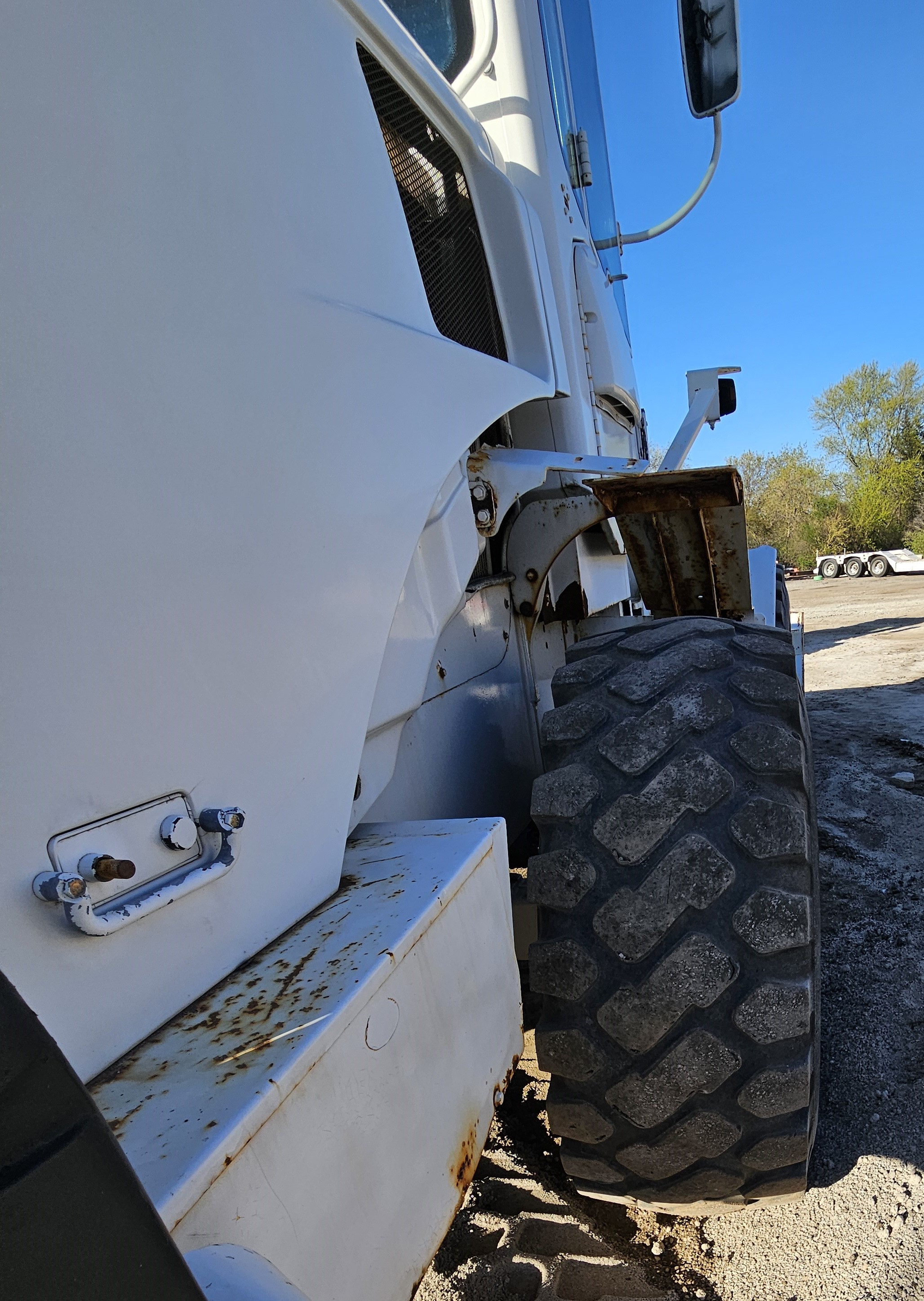 2006 NEW HOLLAND LW130B - Image 13