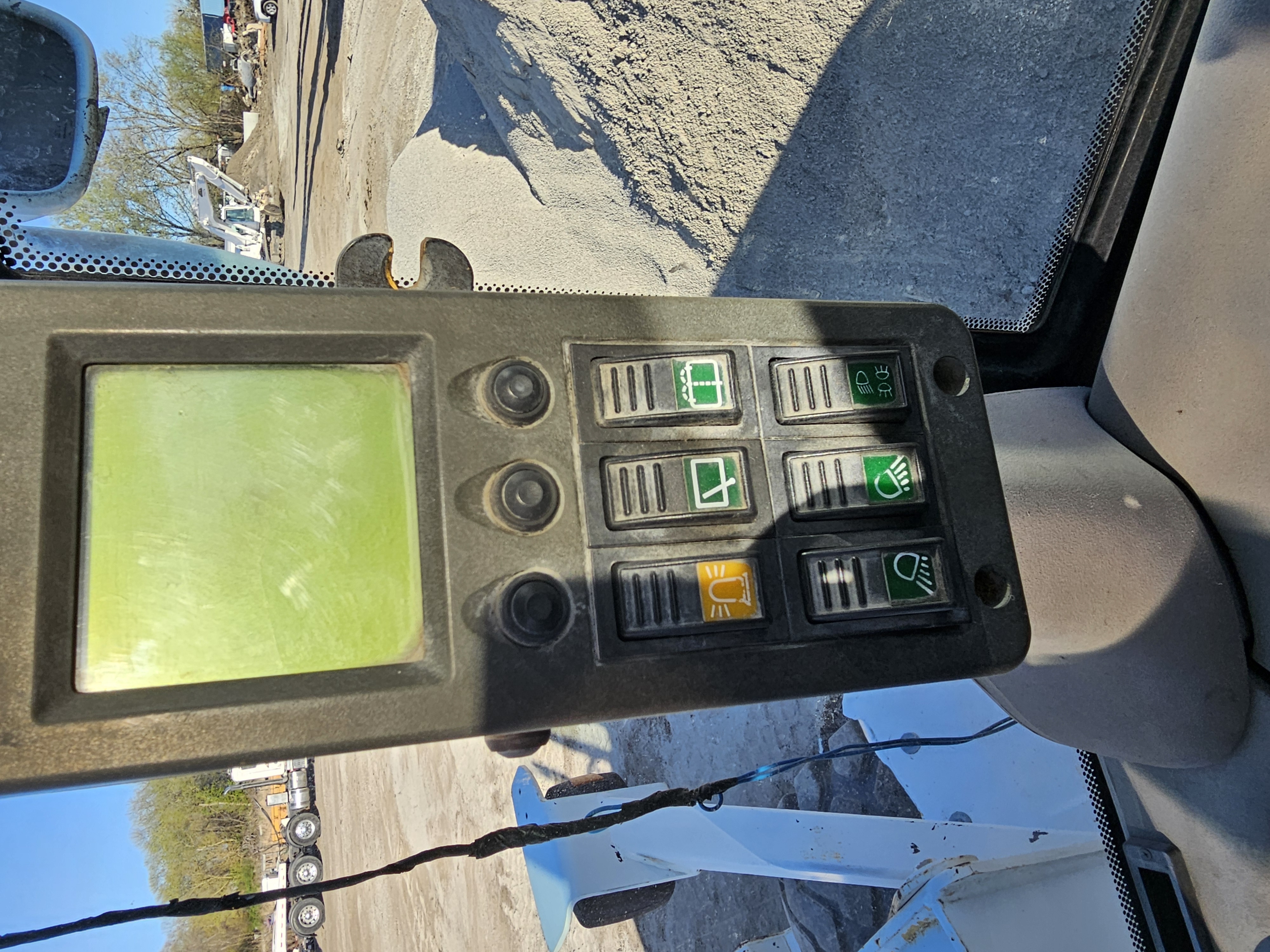 2006 NEW HOLLAND LW130B - Image 23