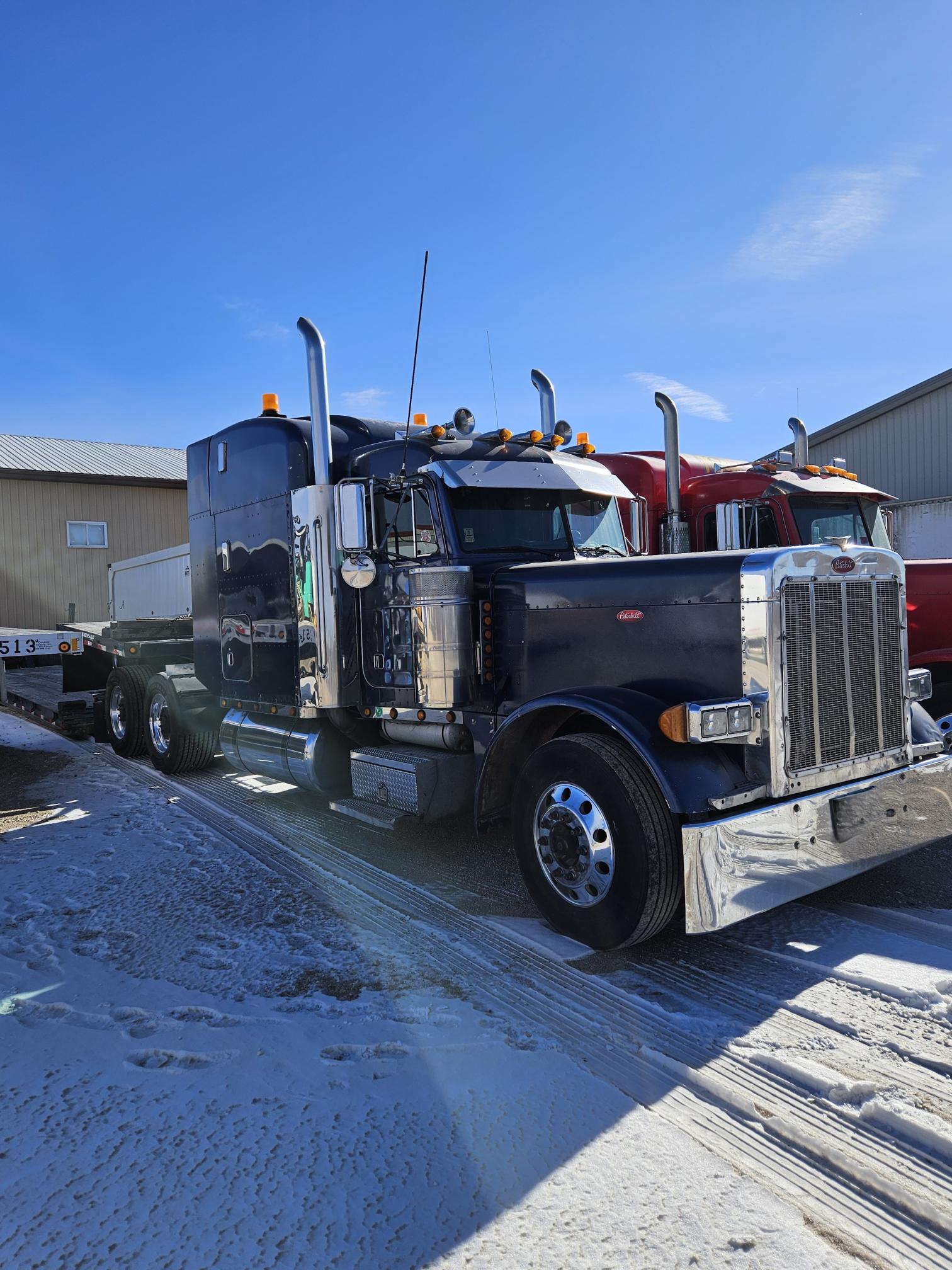 2000 PETERBILT 379