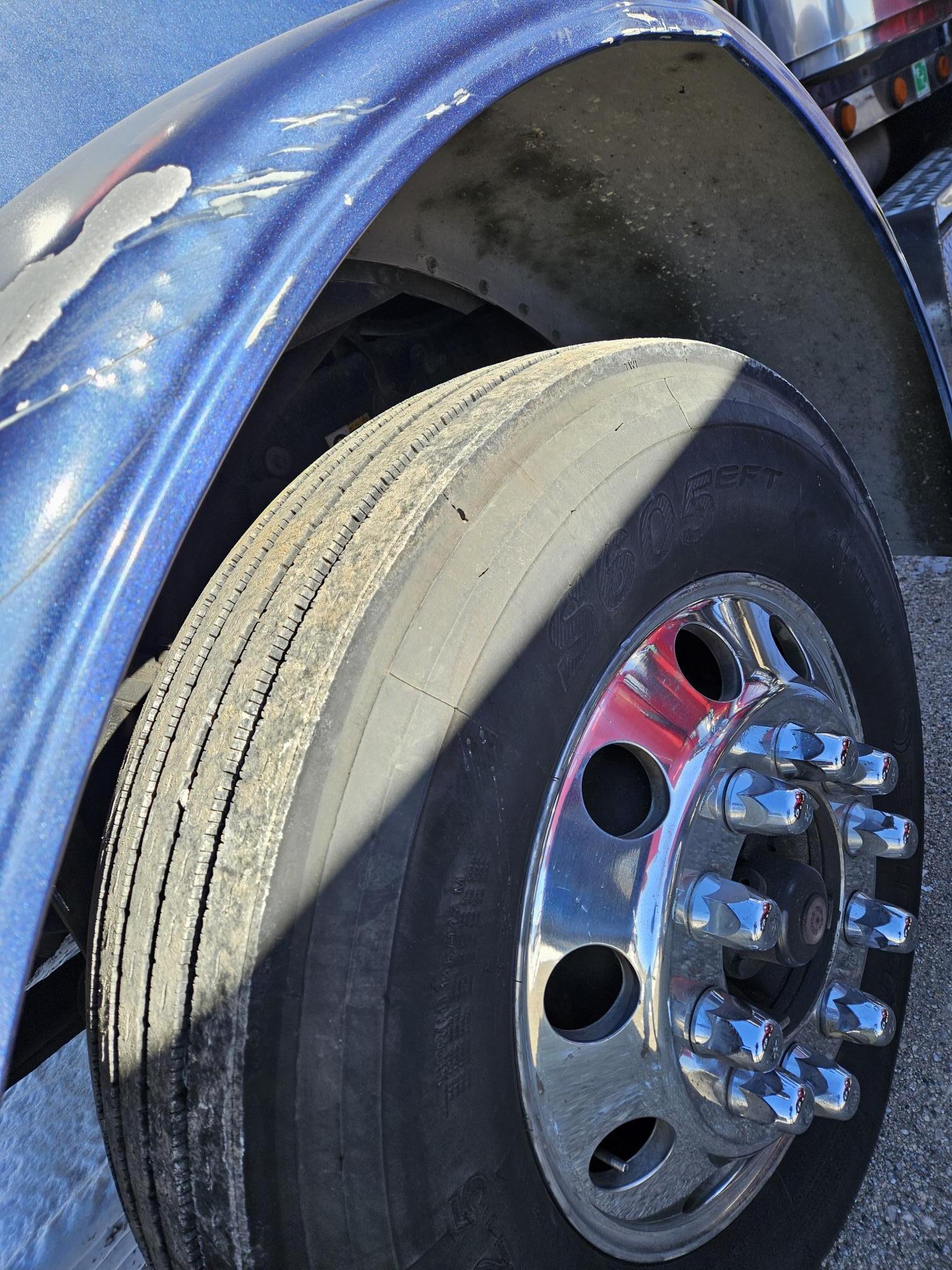 2000 PETERBILT 379 - view 8 of 15