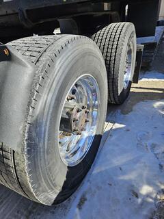 2000 PETERBILT 379 - Image 9