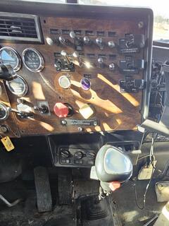 2000 PETERBILT 379 - Image 13