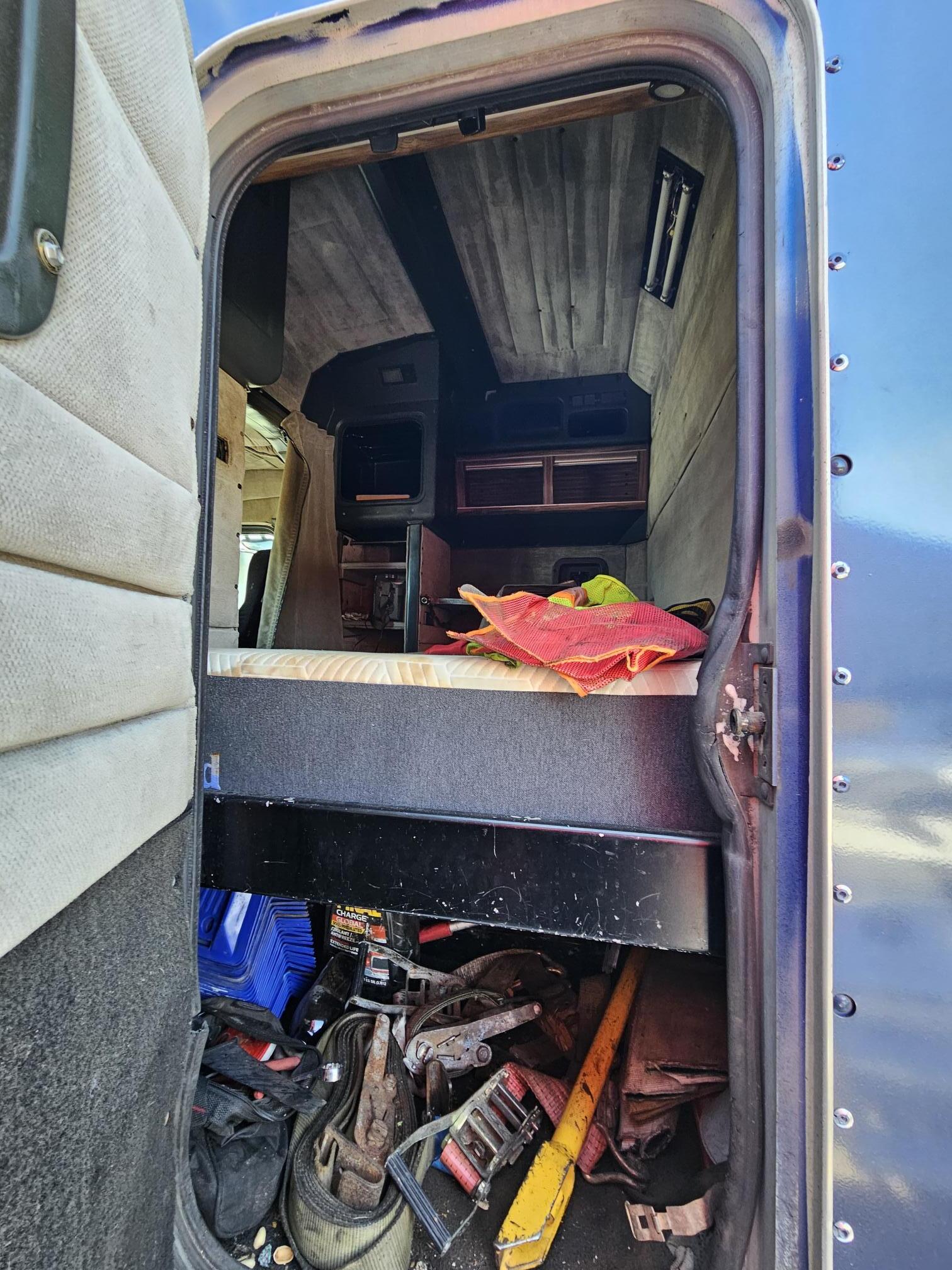 2000 PETERBILT 379 - view 14 of 15