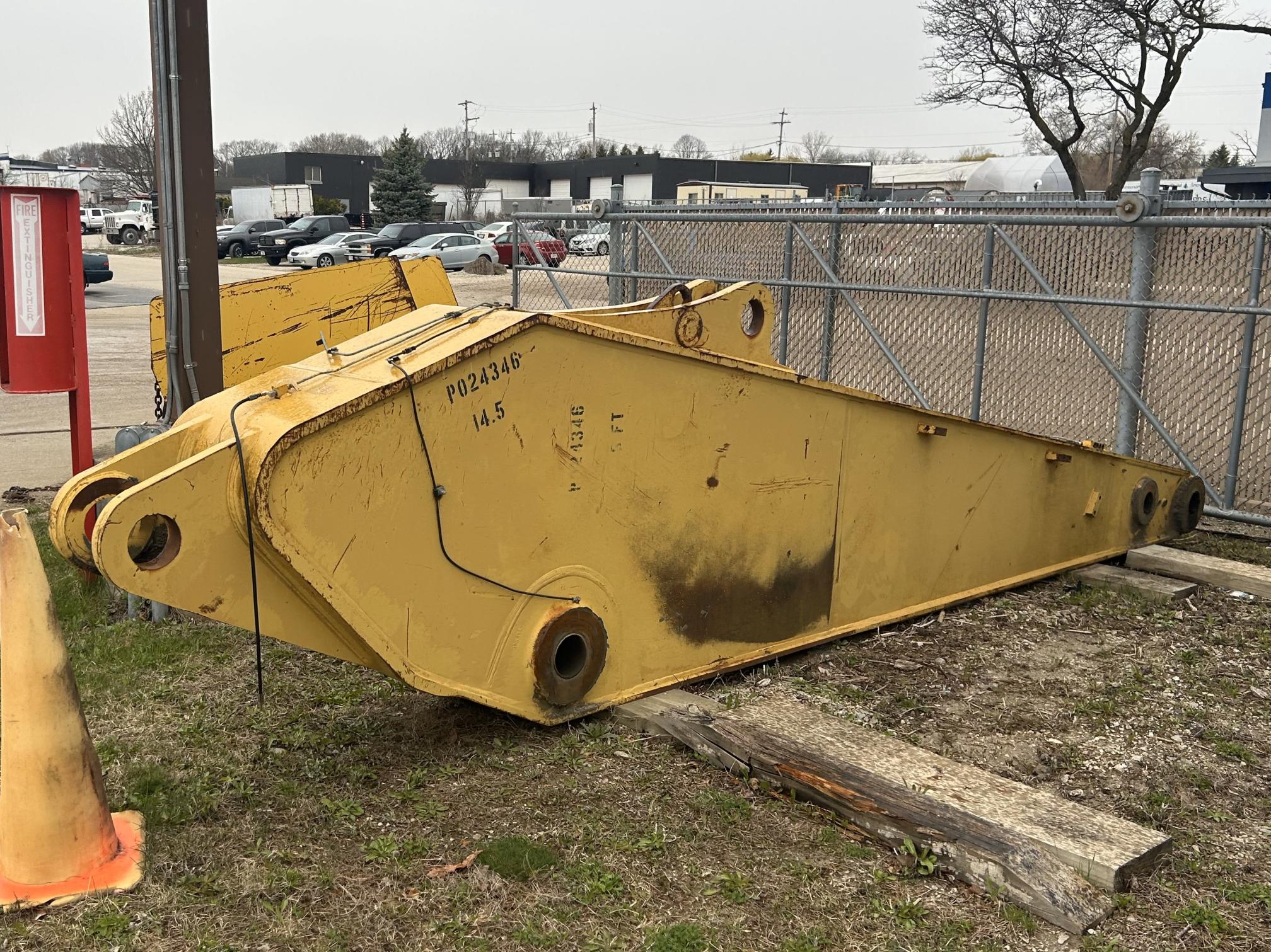 2004 CATERPILLAR 385 BL