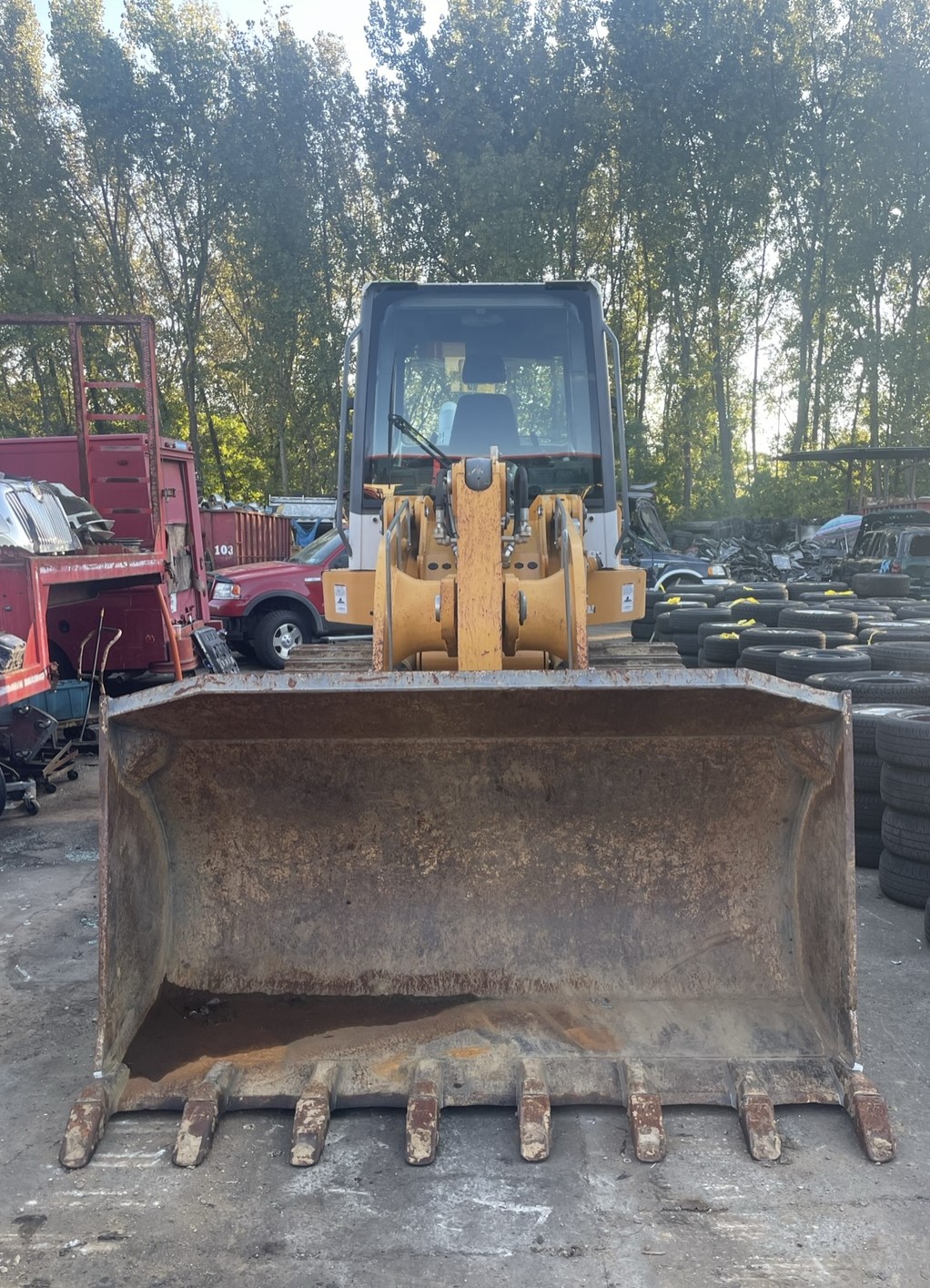 2018 LIEBHERR LR 636 - Image 3