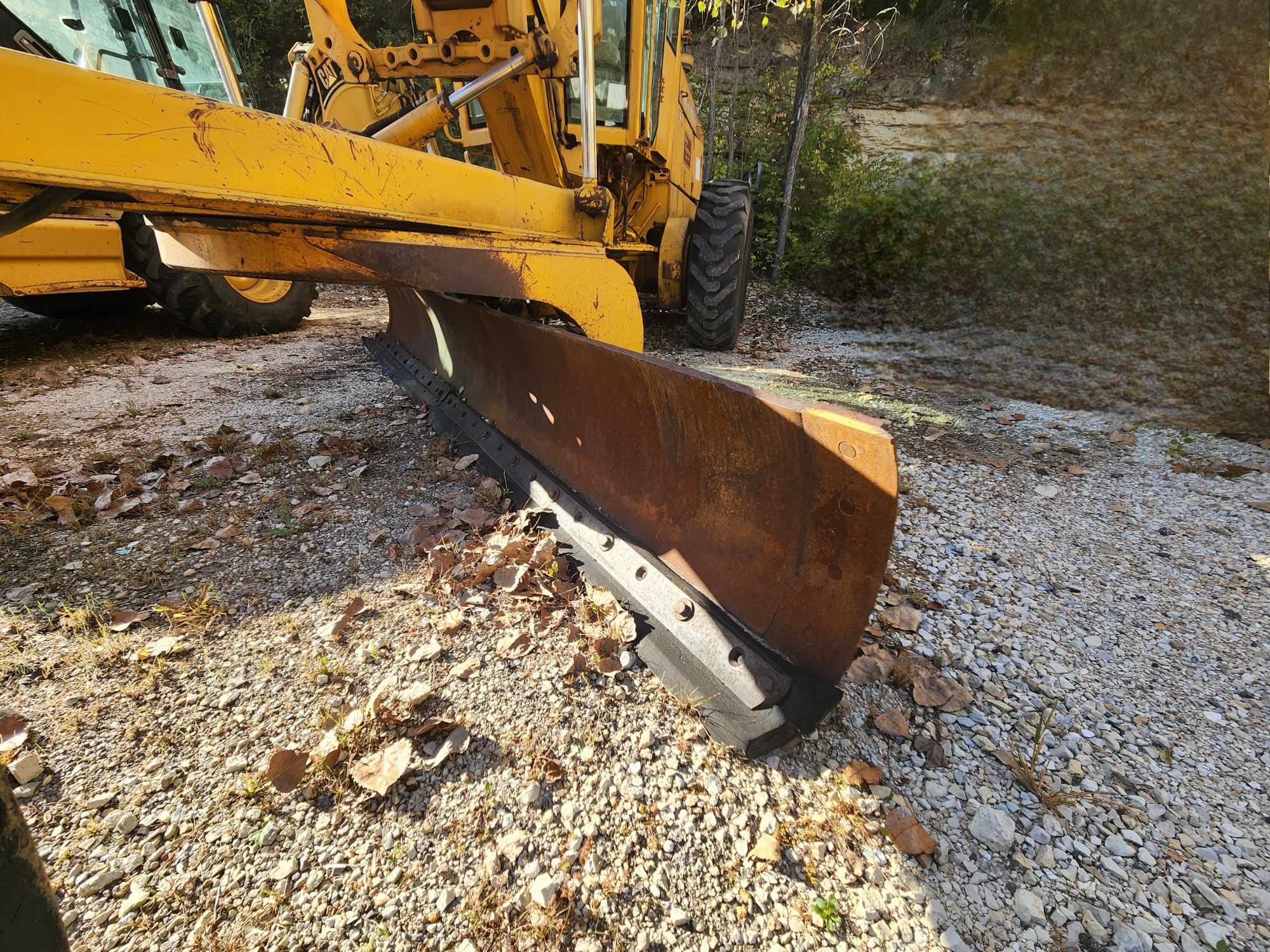 1990 DEERE 672B - Image 6