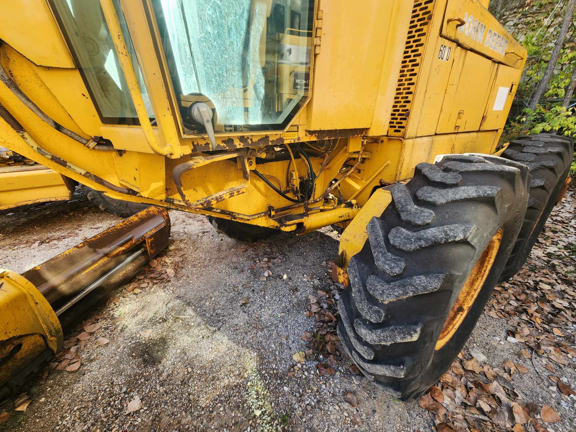 1990 DEERE 672B - Image 7