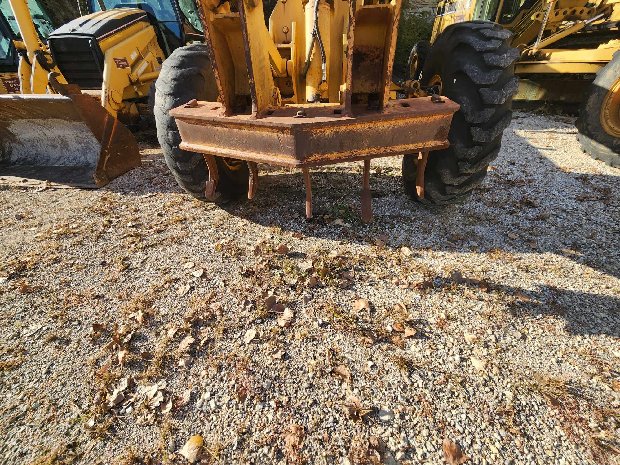 1990 DEERE 672B - Image 3