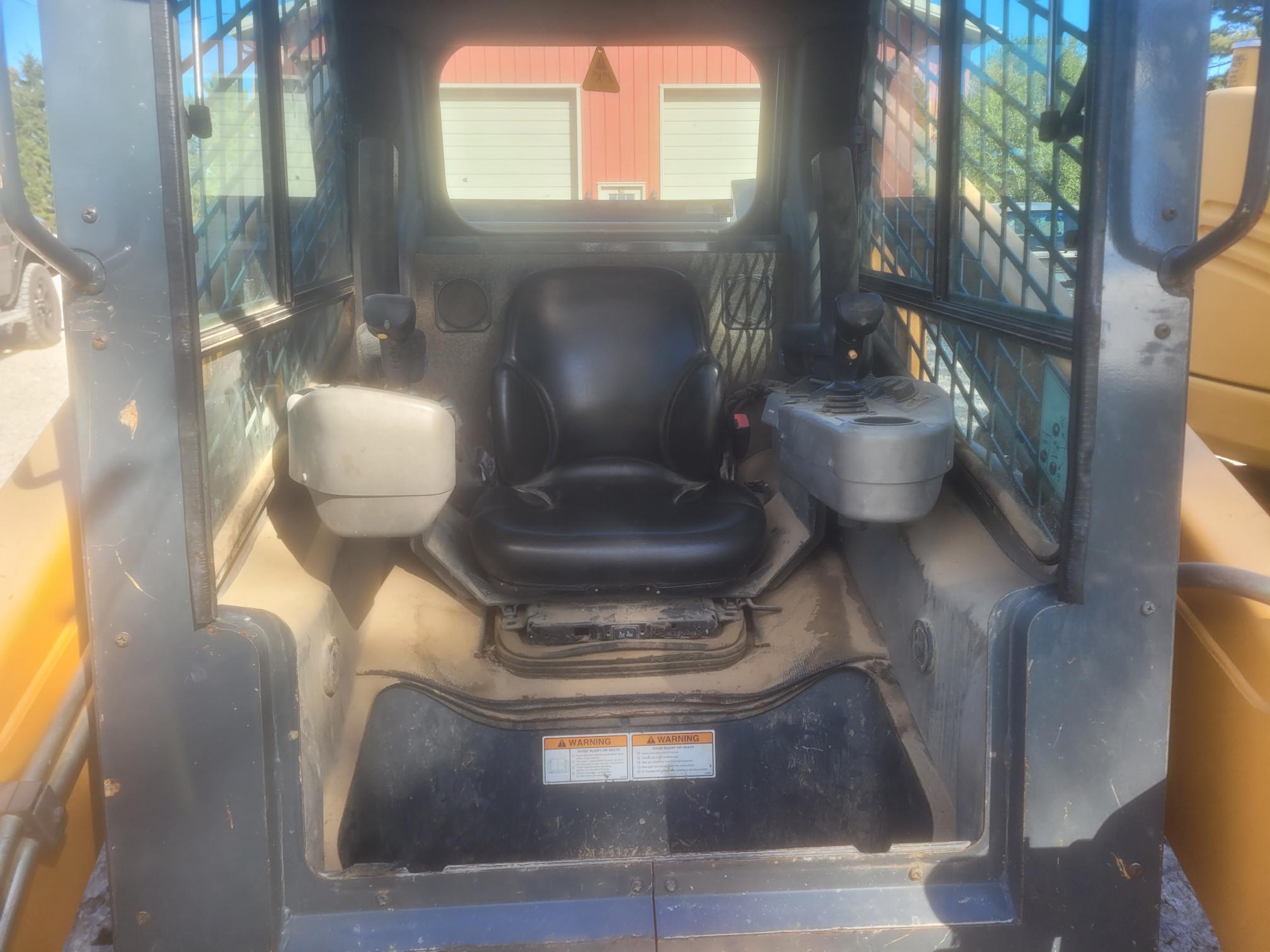 2017 MUSTANG 2100 RT - view 4 of 15