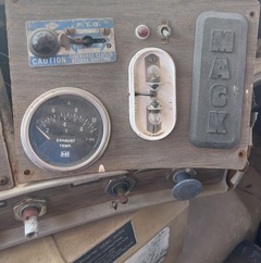 1975 MACK DM686S - Image 19