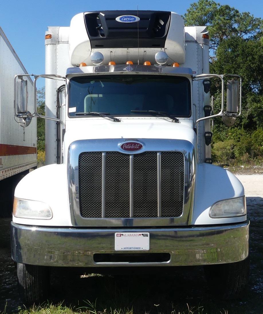 2016 PETERBILT 337 - Image 2