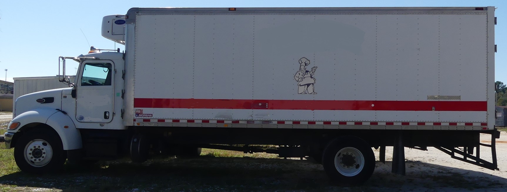 2016 PETERBILT 337 - Image 8