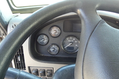 2016 PETERBILT 337 - Image 12