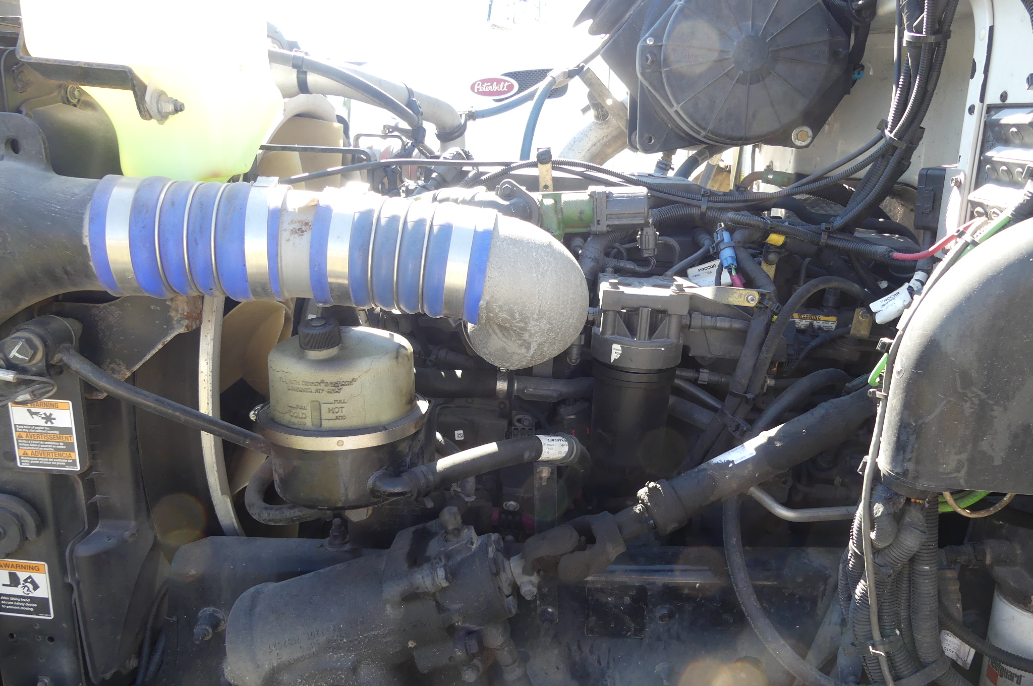 2016 PETERBILT 337 - Image 19