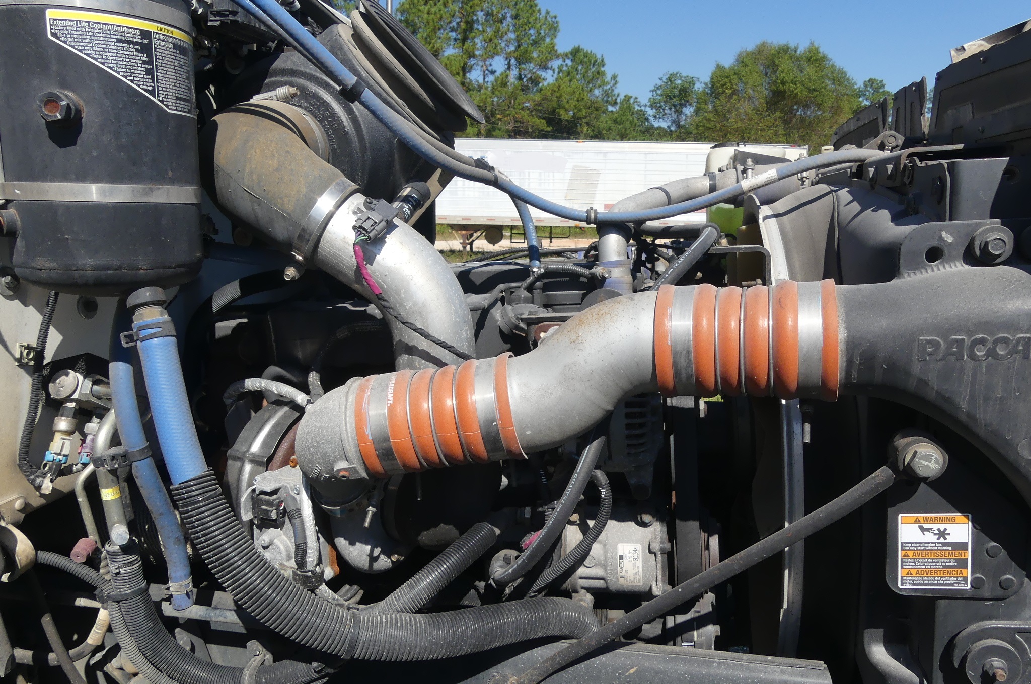 2016 PETERBILT 337 - Image 20