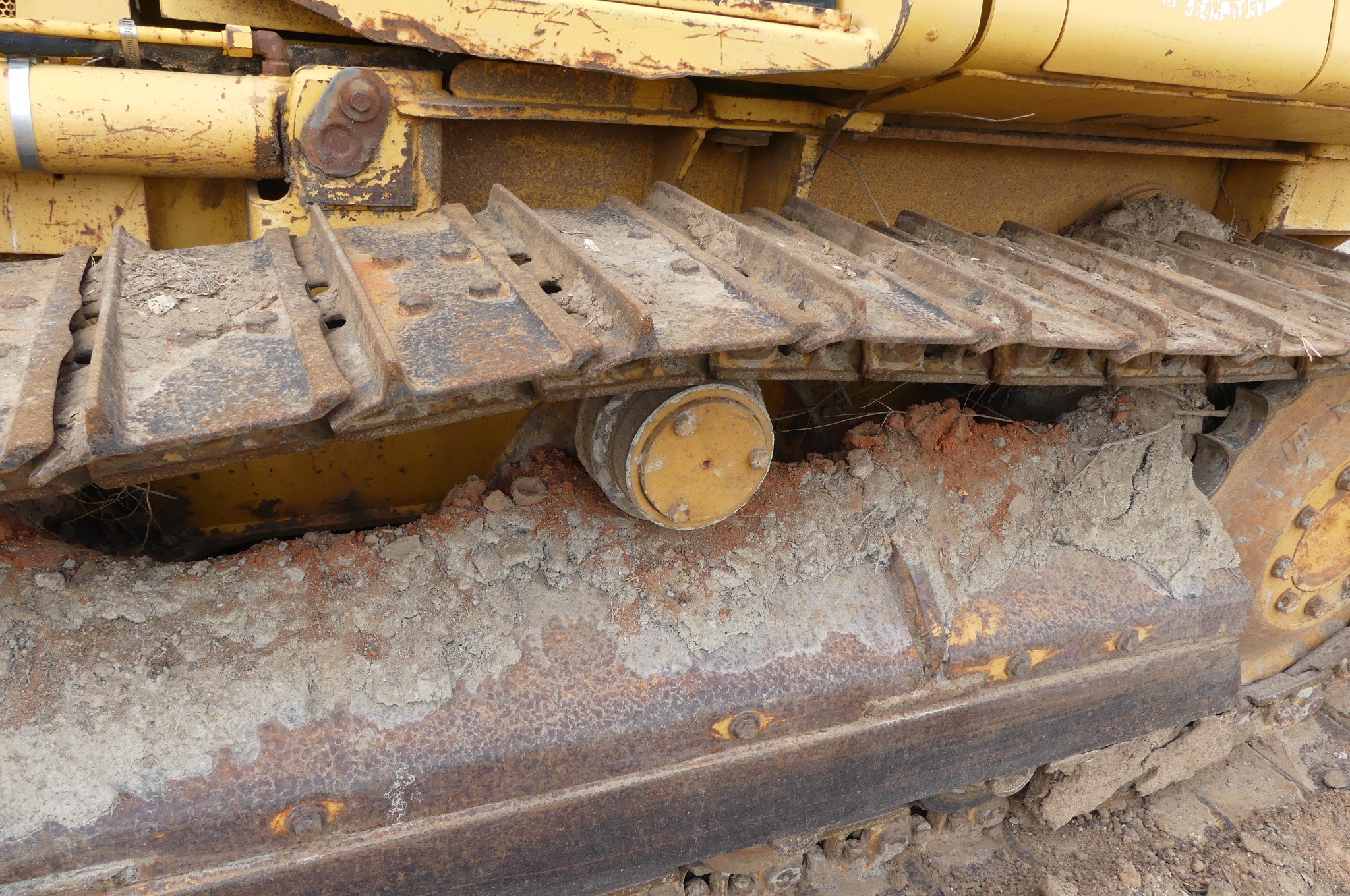 2002 DEERE 450H LT - Image 12