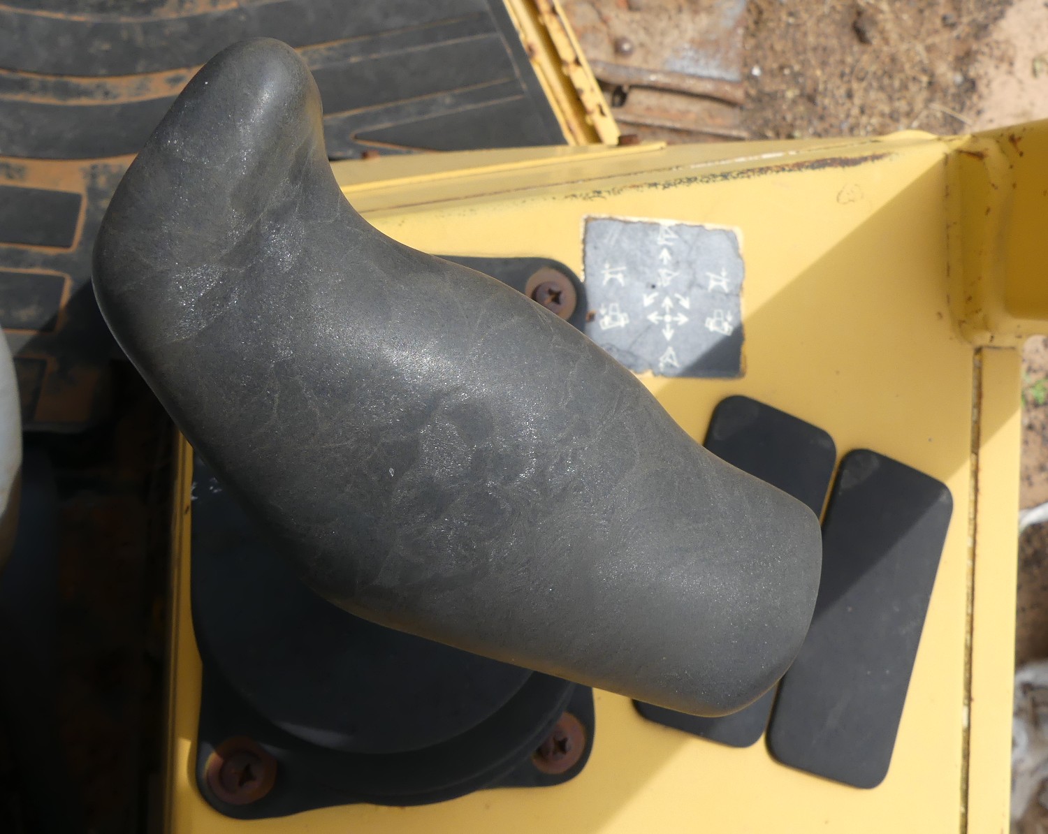 2002 DEERE 450H LT - Image 21